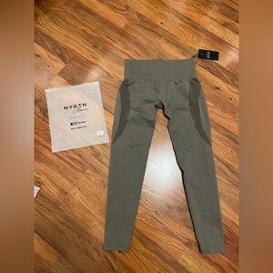 NWT NVGTN Contour Seamless Leggings khaki green large